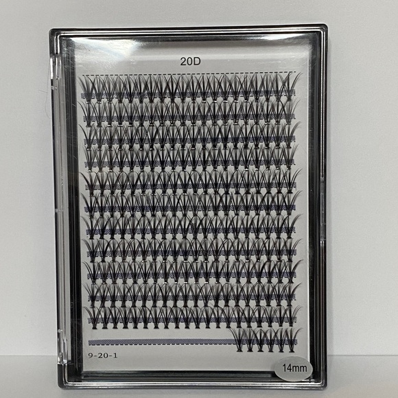 Individual Lashes in 12mm, 14mm and 16mm - Picture 3 of 4